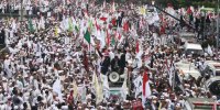 230620420161104-110308-5742-demonstrasi.bela-.islam-.tuntut-.ahok-.dijadikan-.tersangka-780x390.jpg